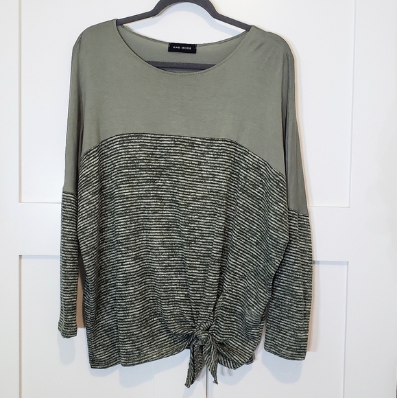 Ray Mode Tunic Top Size Medium Sage Green & White Front Tie Knot Long Sl… - Picture 1 of 8